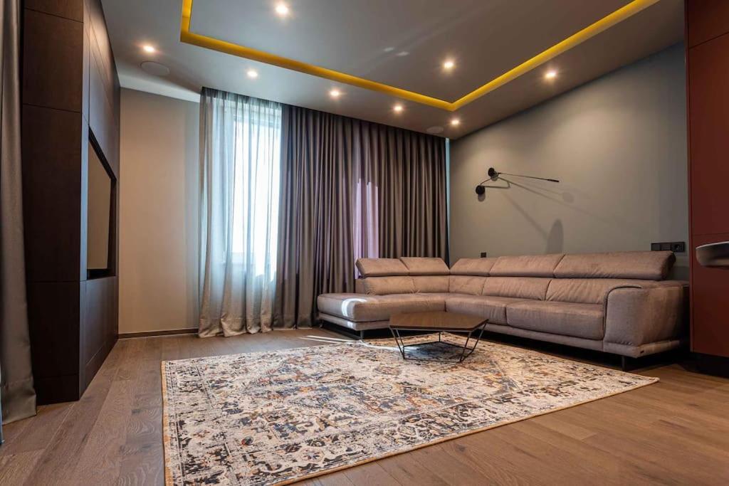 Luxury Apartment In The Superb Location Кишинёв Экстерьер фото