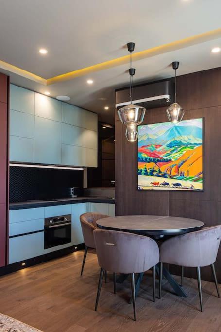 Luxury Apartment In The Superb Location Кишинёв Экстерьер фото